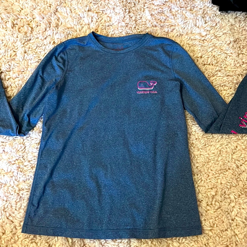 Vineyard Vines Tee